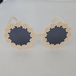 Floral Cream Sunglasses
